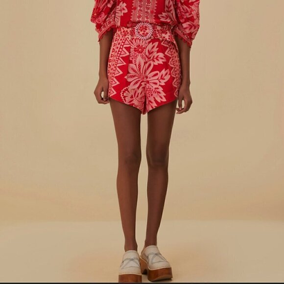 #39 NWT Farm Rio Flora Tapestry Shorts in Red - Picture 1 of 7